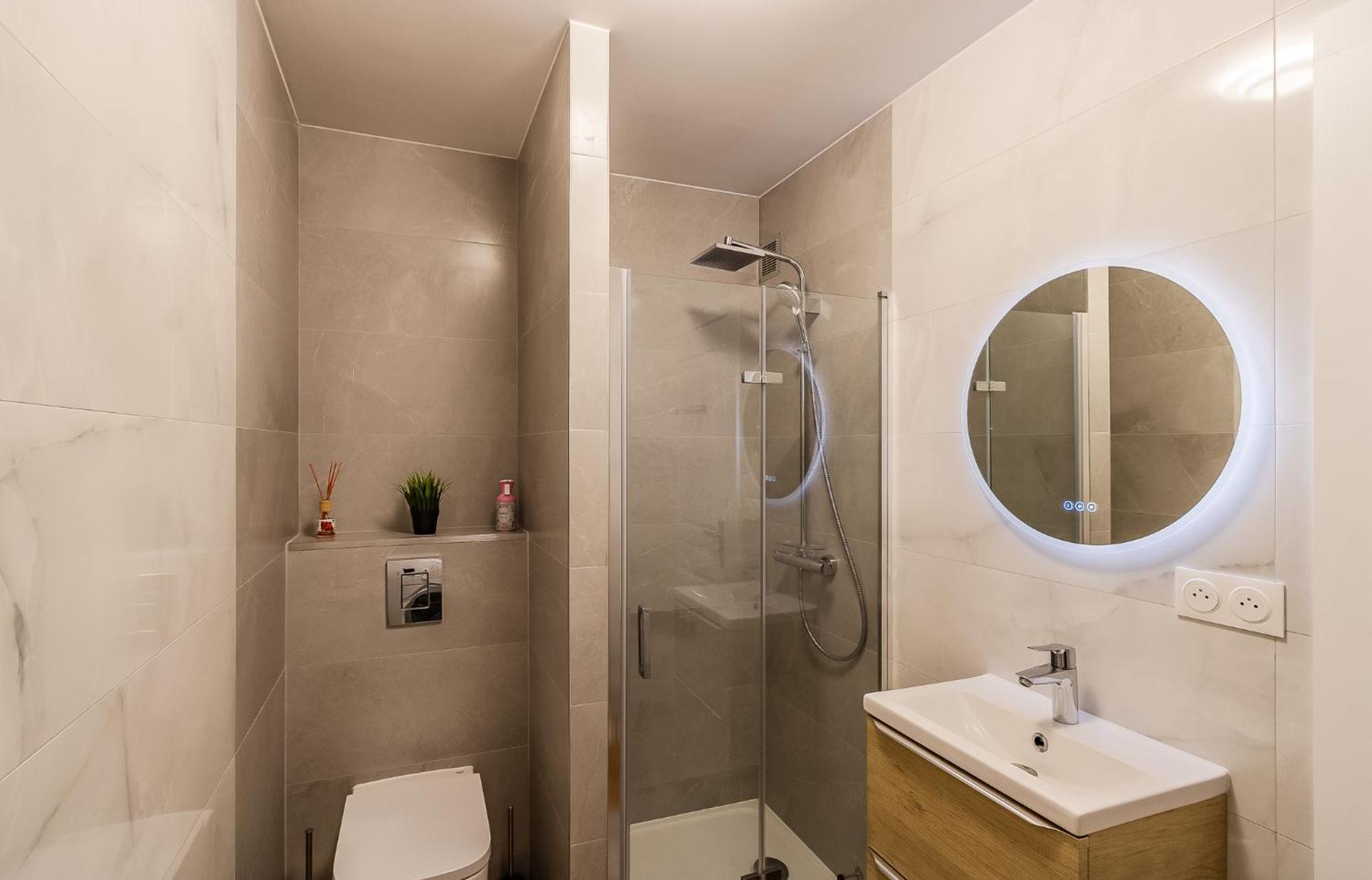 T2 Tete D'Or Confort + Parking Gratuit Villeurbanne Eksteriør billede